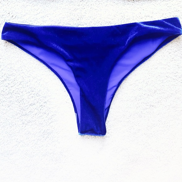 Bikini Set - Picture 4 of 4